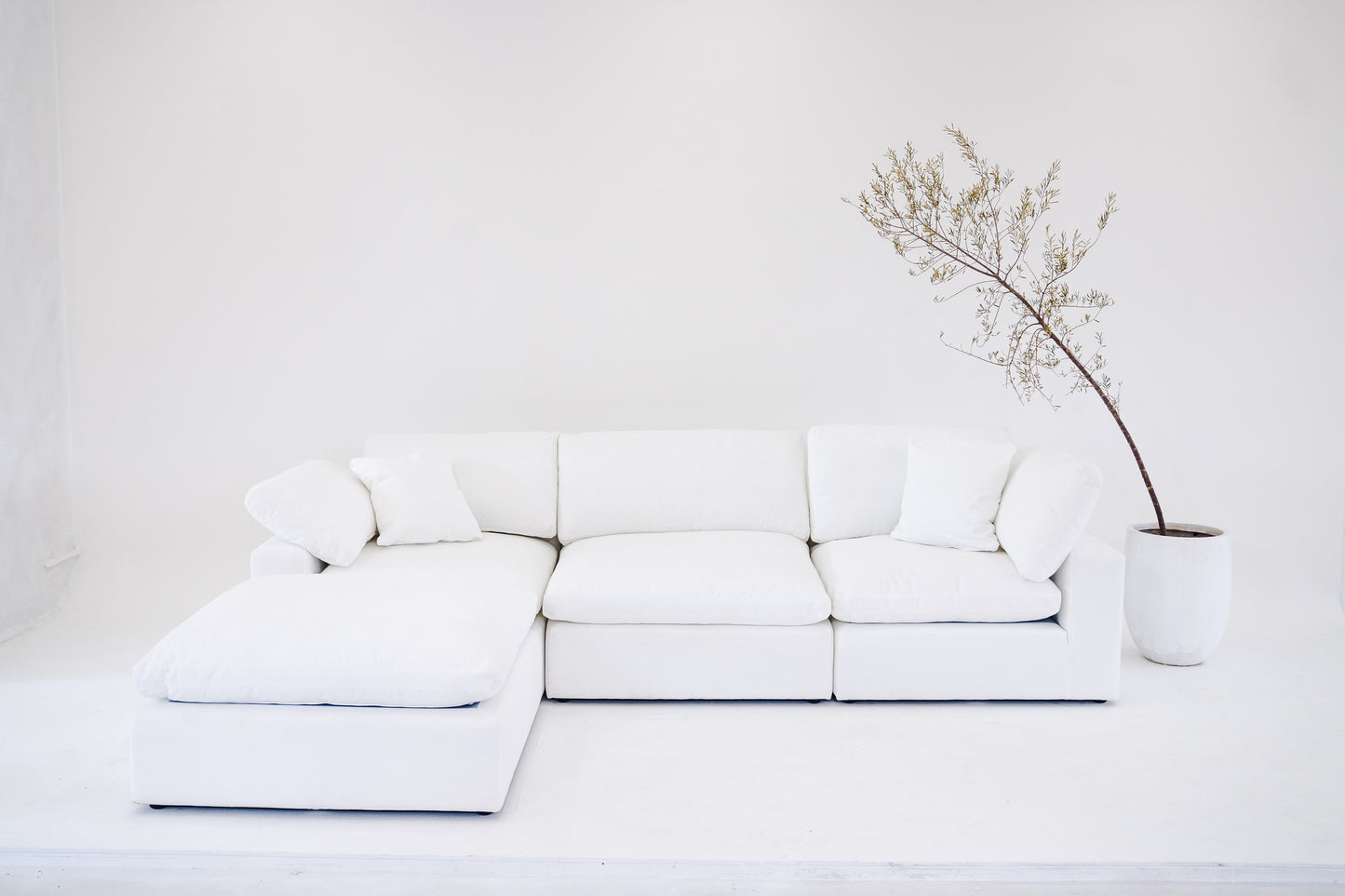 Seccional modular de 4 piezas en color blanco de lujo