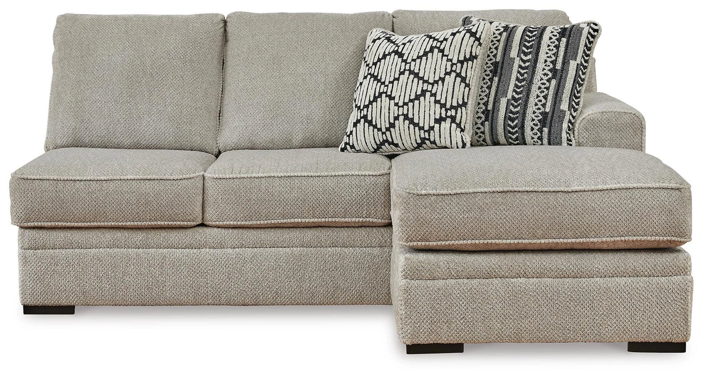 Calnita Sectional with Chaise
