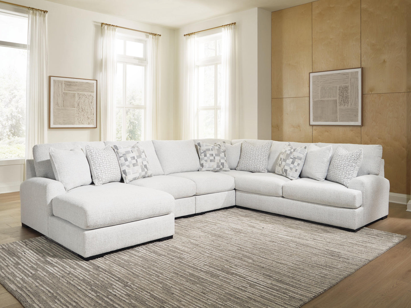 Misty-Lakes Sectional with Chaise