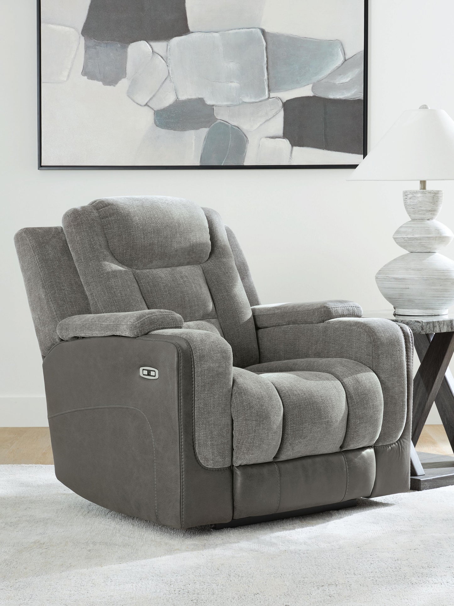 Mixed Motion Recliner