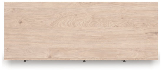 Arloster Dresser