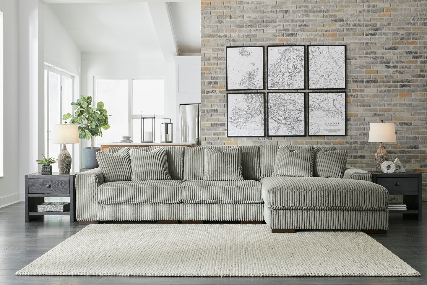 Lindyn 3-Piece Right Chaise Sectional