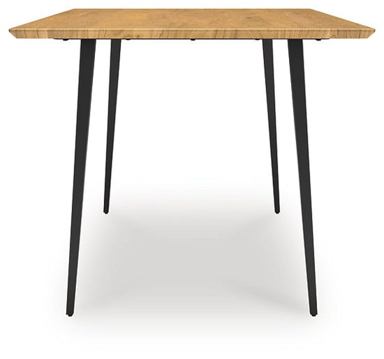 Gretlynn Dining Table