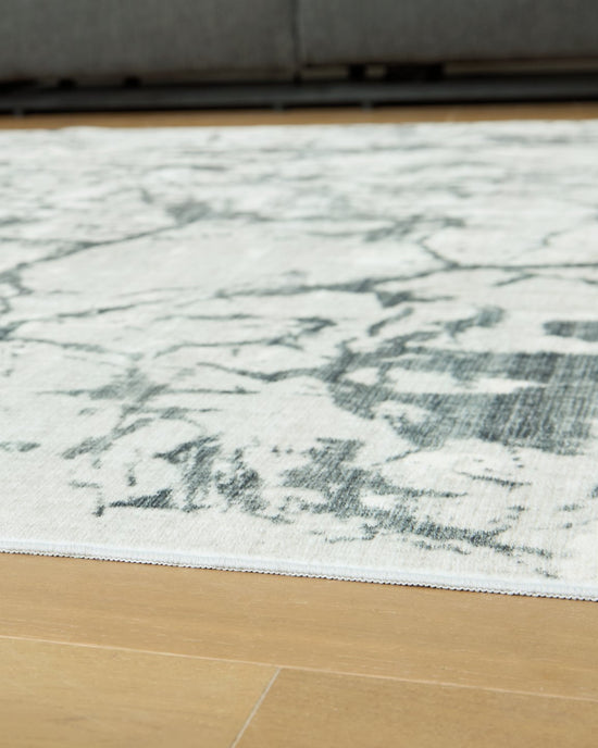 Tobinbury Washable Area Rug