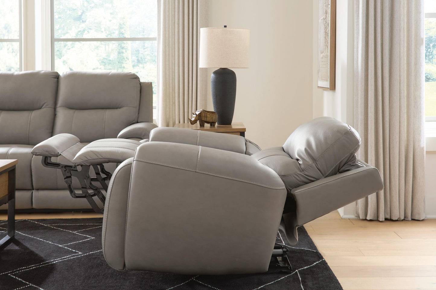 Real Moments Loveseat